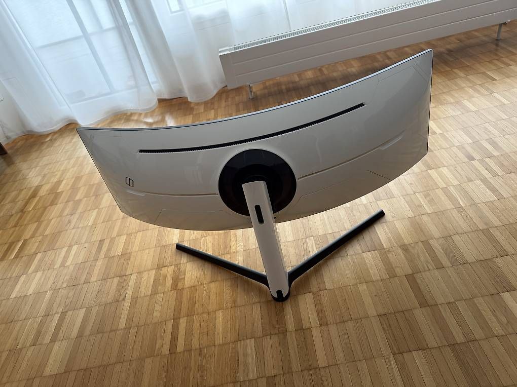 Monitore: Samsung Odyssey G9 – Gebraucht aus Niederrohrdorf von jes_cn6l 1