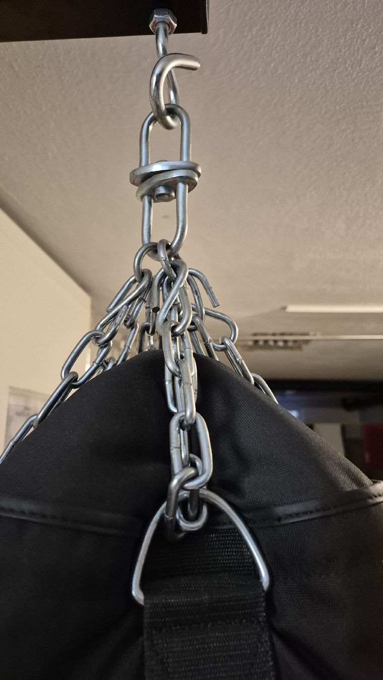 Sacchi da boxe: Boxsack Hammer mit Hängegestell – Usato da Aarberg venduto da Cnika 2