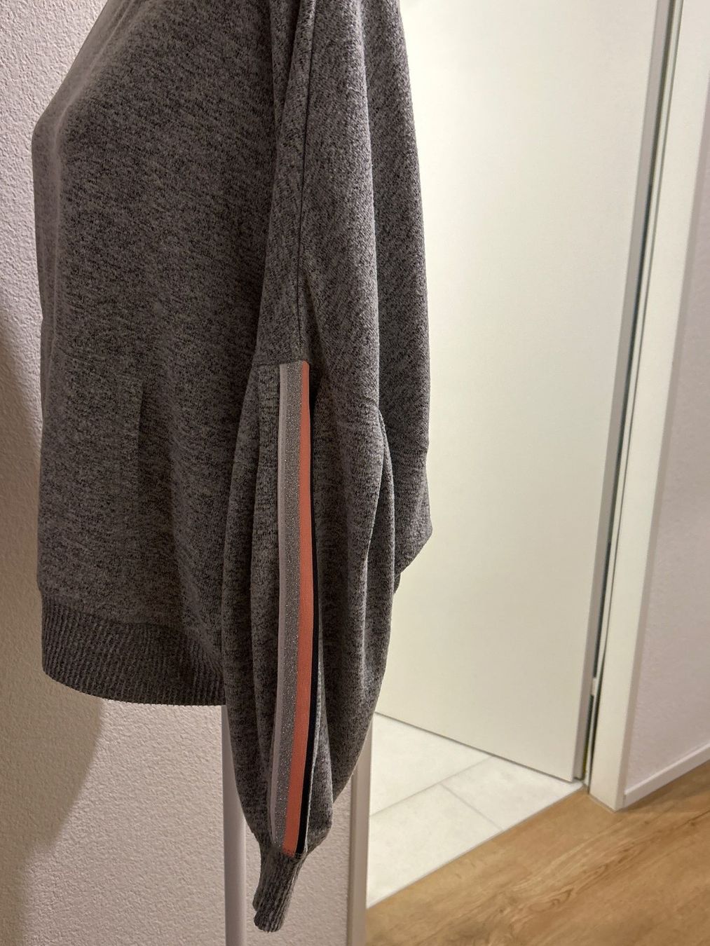 Maglioni & Felpe: Damenpullover grau von Body Cotton ON Gr. M – Usato da Brunnen venduto da Nala2929 4