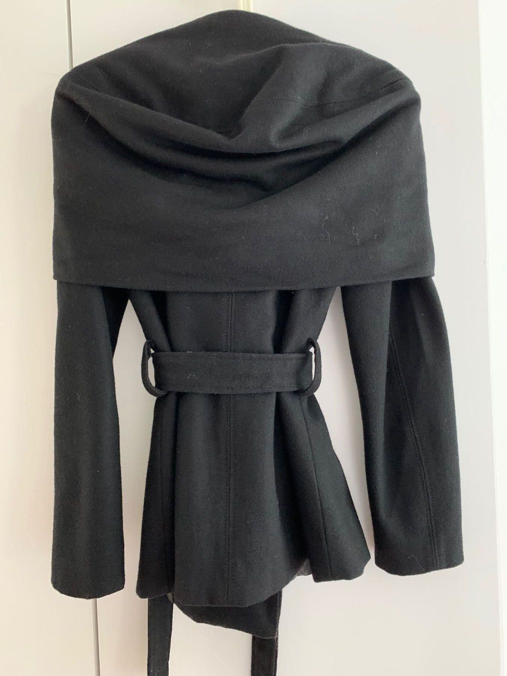 Zara Cappotti: Kurzmantel Sportlich-Sexy – Nuovo (secondo la descrizione) da Adliswil venduto da atram57 7