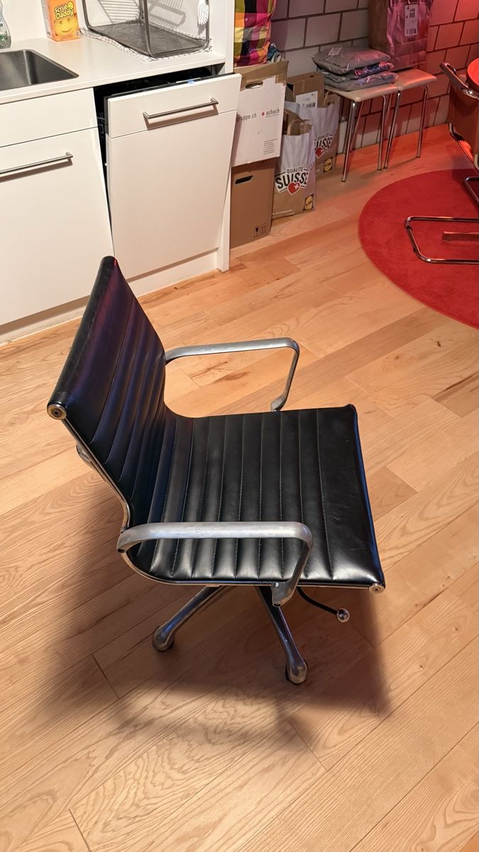 Sedie: Bürostuhl Vitra Replica – Usato da Wangen b. Olten venduto da DanijNikic