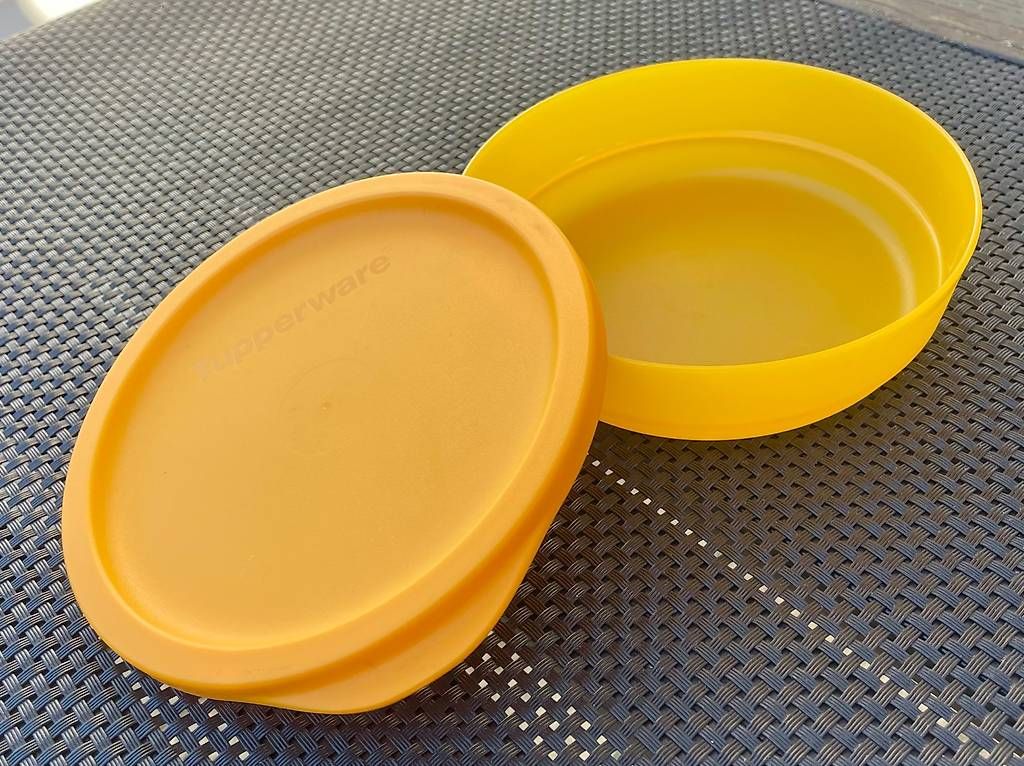Ciotole: Tupperware Schüssel mit Deckel / Neu – Nuovo e nell'imballaggio originale da Jonschwil venduto da relnheaz 1