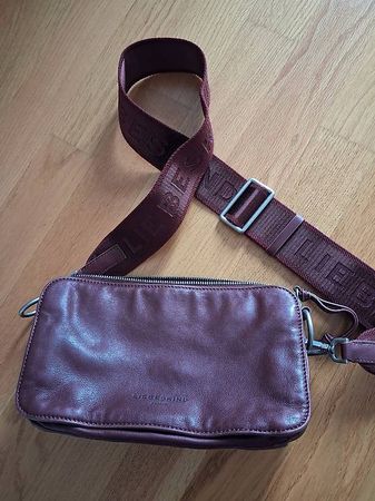 LIEBESKIND Crossbody Bag bordeaux
