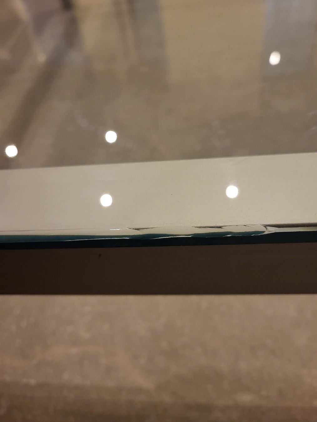 Tische: Moderner Salontisch aus Glas – Gebraucht aus Oberweningen von DesireeU 2