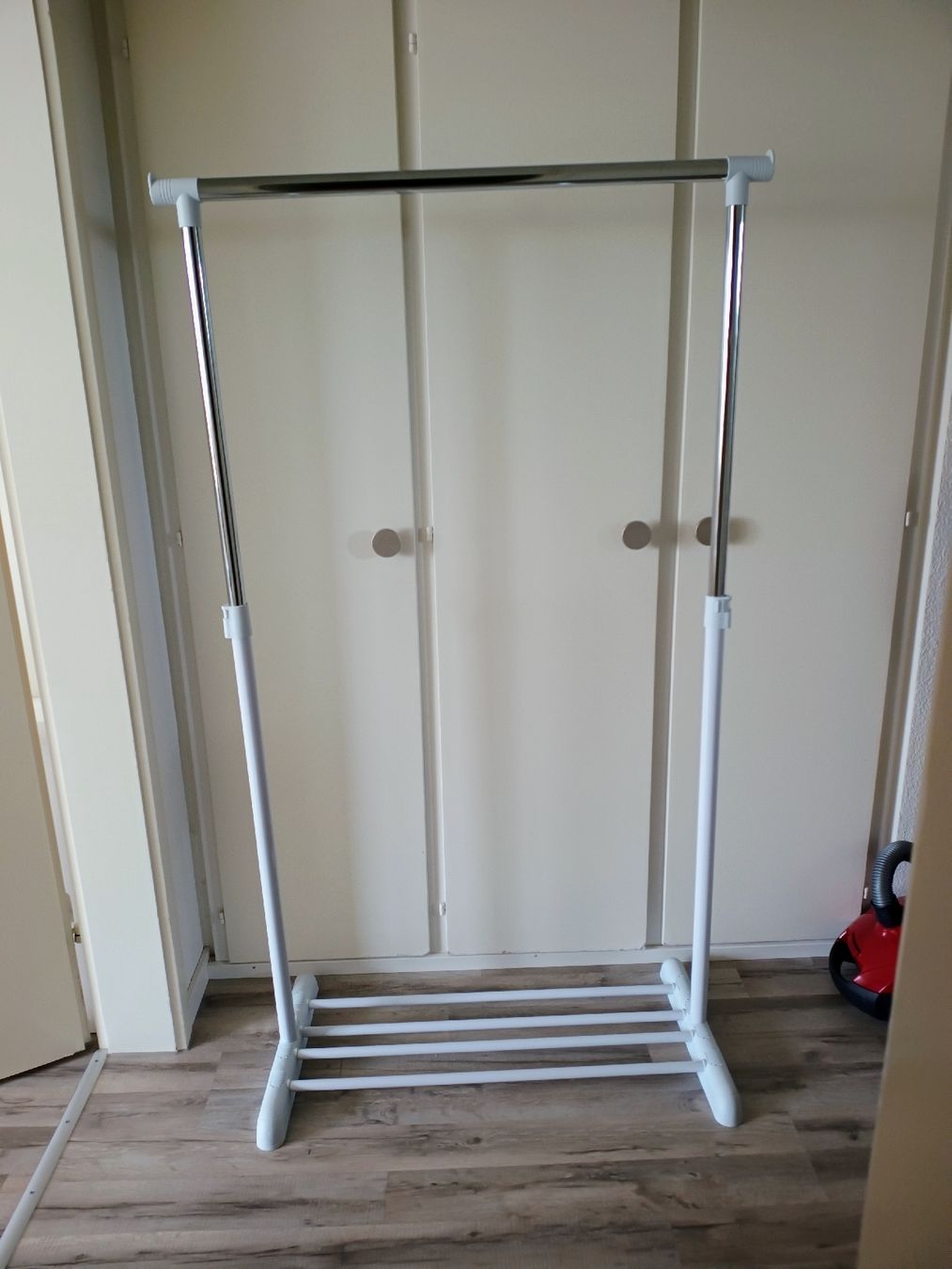 Garderobe: Extensible Clothing Stand – Gebraucht aus Zürich von boxybox 1