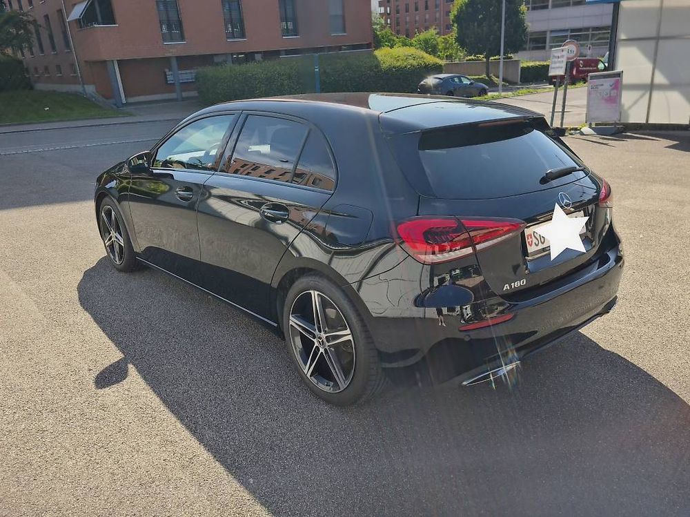 Mercedes-Benz Automobili: Mercedes-Benz A180 -  Sehr günstig! – Usato da St. Gallen venduto da makii_bn 1