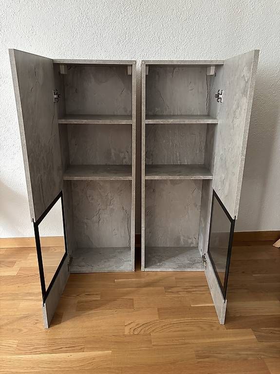 Vitrinen: Hängeschrank – Gebraucht aus Lichtensteig von happy962 1