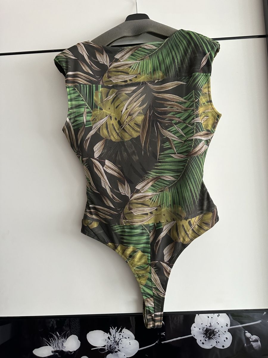 Guess Top: Body Guess Damen Neu Grösse/L – Nuovo (secondo la descrizione) da Basel venduto da Ivana_4 4