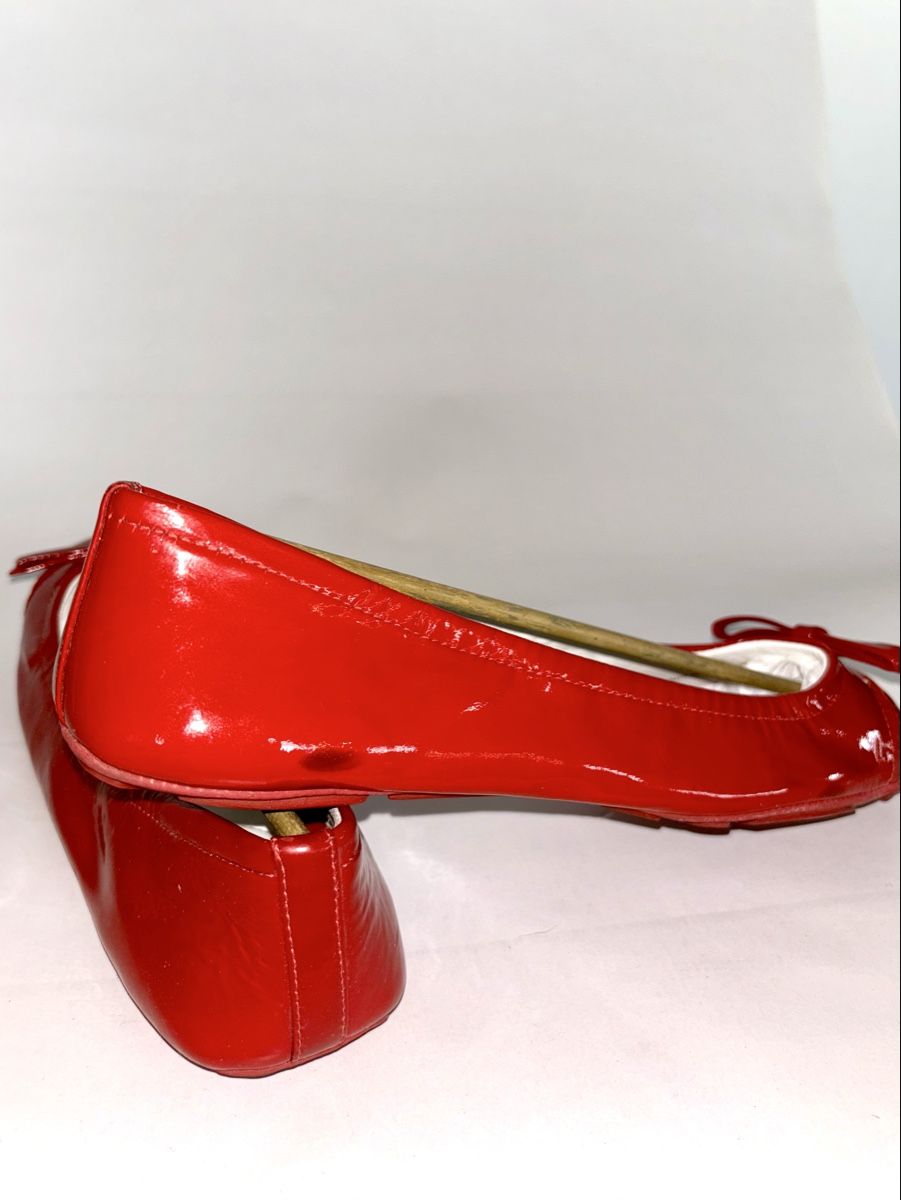 Prada Damenschuhe: Prada Ballerinas Lack rot - Gr. 36 – Gebraucht aus Schlieren von JoelleB. 2