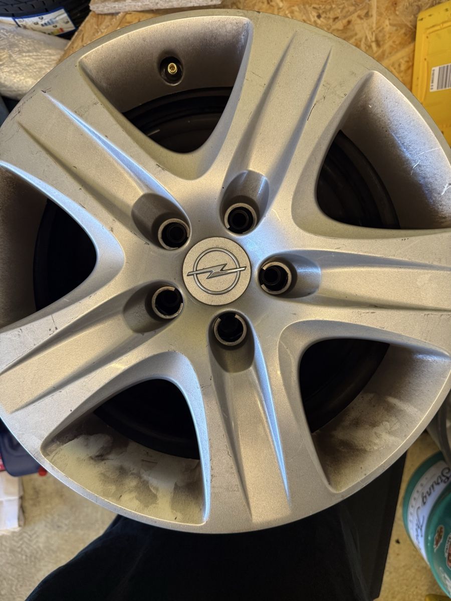 Opel Cerchioni: Opel Felgen  – Usato da Dürnten venduto da Tritoi 1