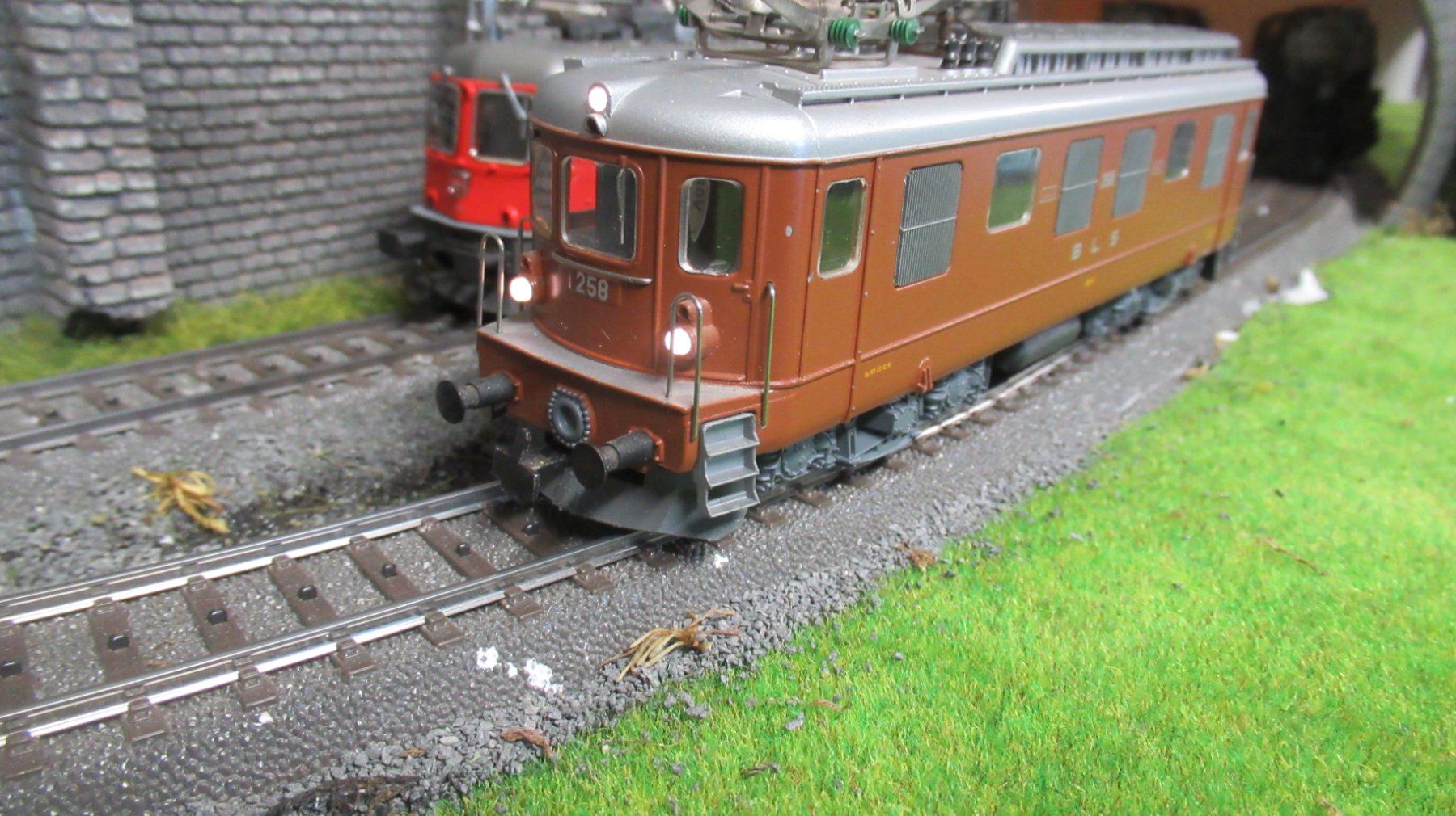 Hag Modellini di ferrovie: HAG Ae 4/4  BLS  Digital FX  platine NMT  "Top" – Nuovo (secondo la descrizione) da Martigny venduto da nevada98 4