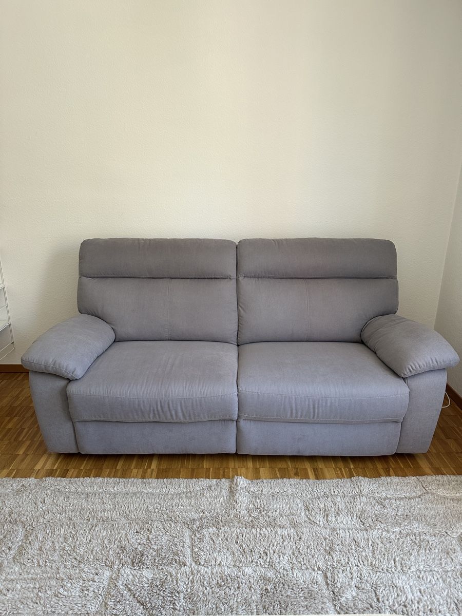 Conforama Sofas: Sofa mit Liegefunktion – Neuf (Voir description) à Zürich par and_9qtk