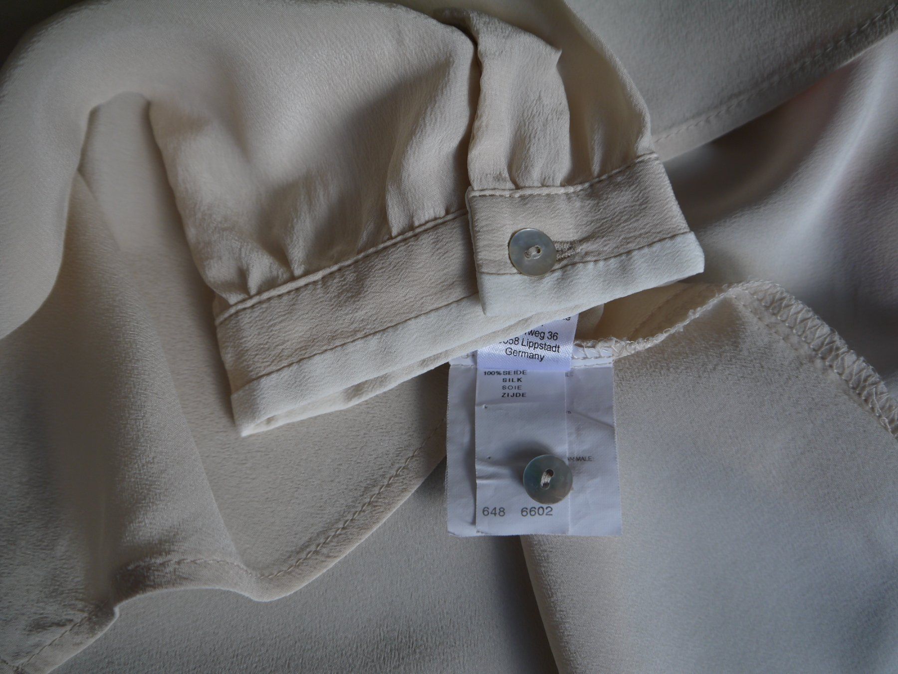 Camicette: Charles Robertson Bluse aus Seide Gr.40 – Usato da Hagendorn venduto da Blaf 2