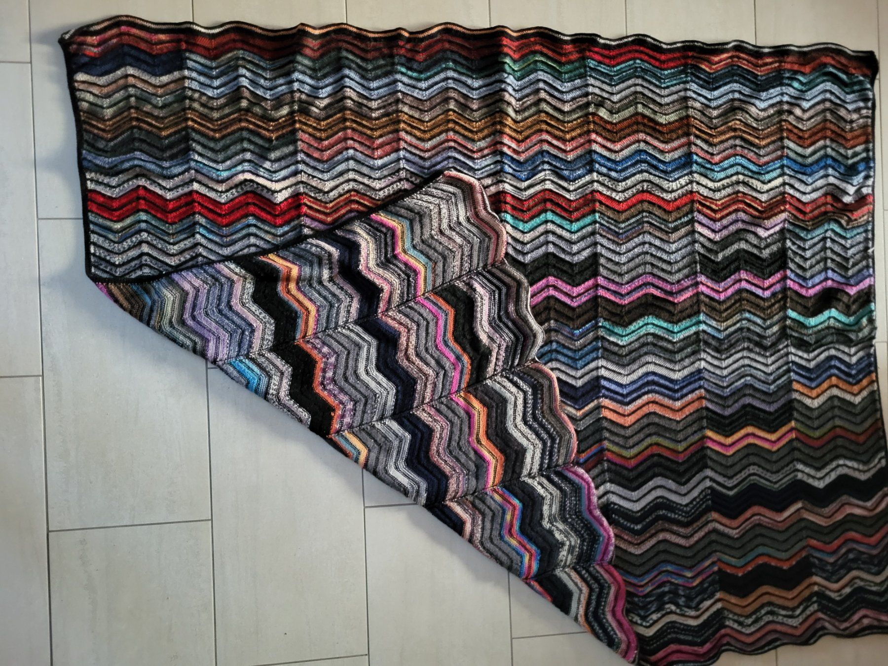 Coperte: Extra weiche handgefertigte Strickdecke 130x170cm – Usato da Altdorf UR venduto da reuss53 1