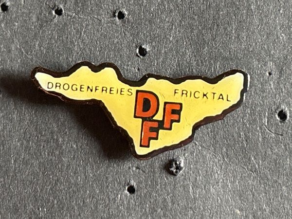 Placchette & Badge: Pin Drogenfreies Fricktal – Usato da Lützelflüh-Goldbach venduto da NicoleL.