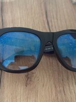 Police Coole Sonnenbrille mit blauen Gläsern für den Sommer