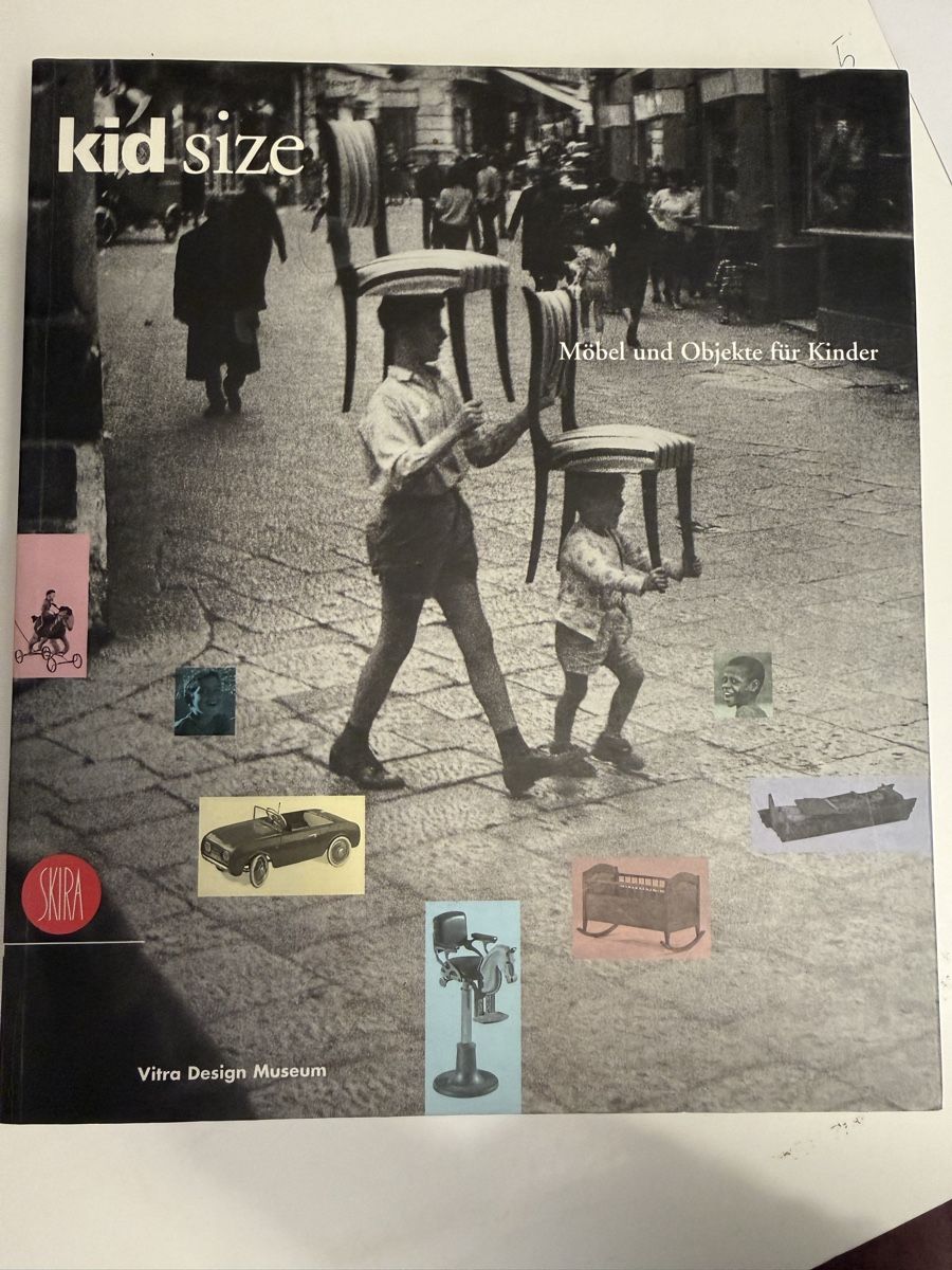 Libri: Kid Size, Vitra, Kindermöbel, 1997 – Usato da Zürich venduto da Carrington