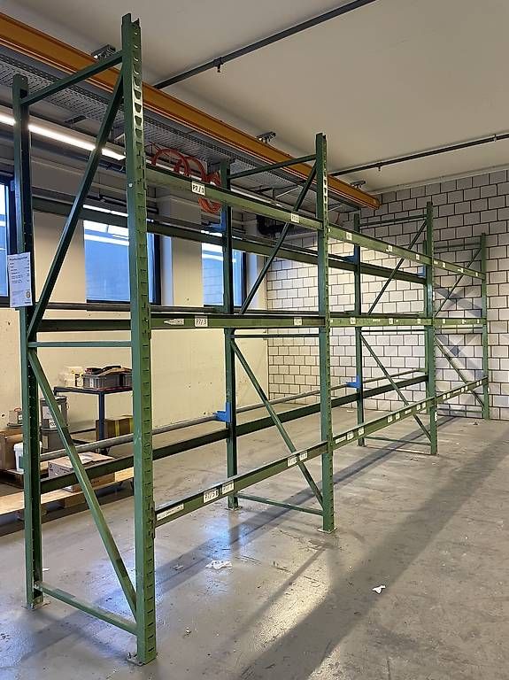 Scaffali: Paletten Regal – Usato da Homberg b. Thun venduto da manolo888