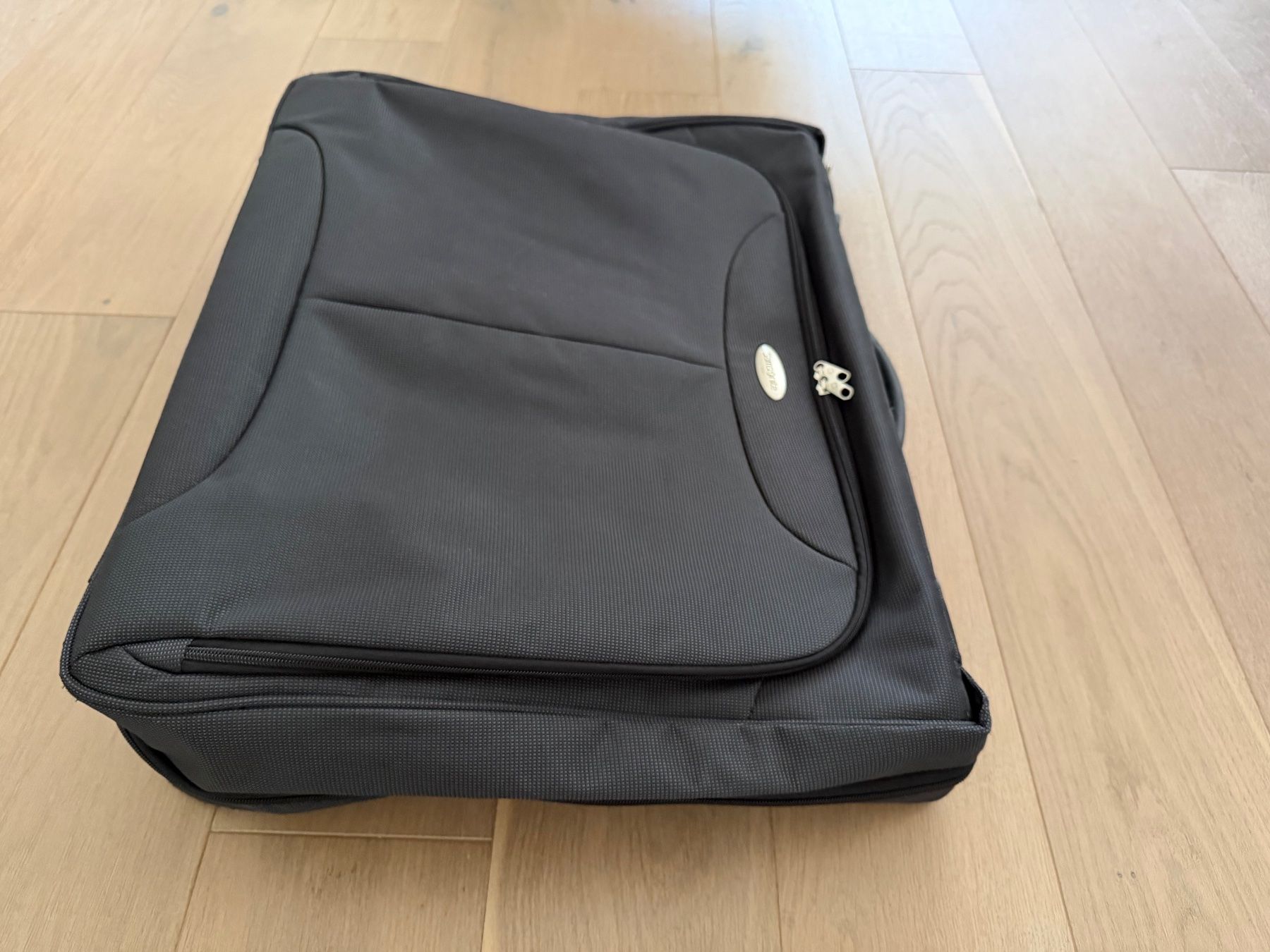 Samsonite Reisekoffer: Samsonite Kleidersack mit Zubehör – Gebraucht aus Riehen von Nyenhuis 2