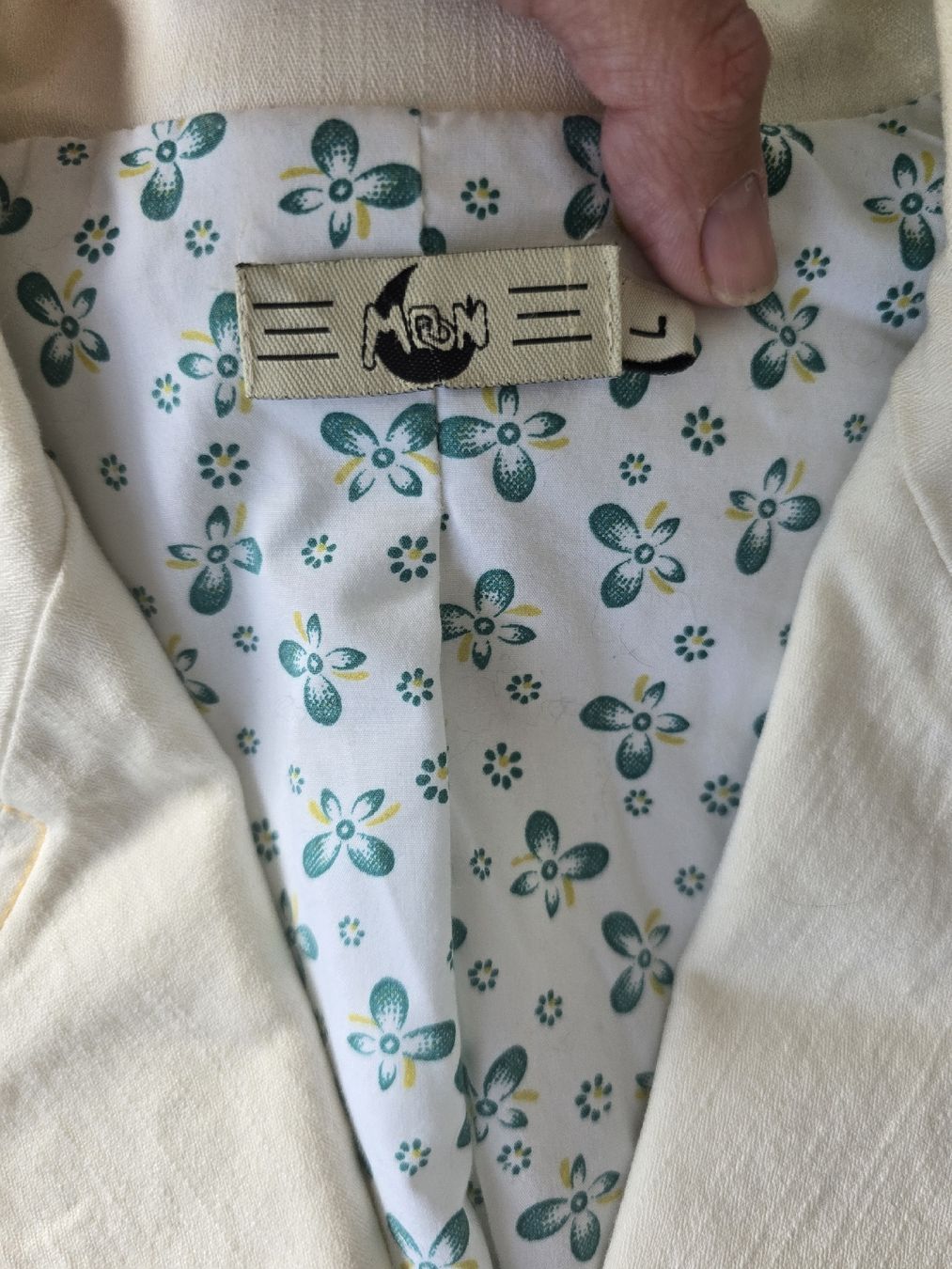 Jacken: Kurzjacke Damen beige Grösse M-L – Gebraucht aus Unterentfelden von Panda-87 6