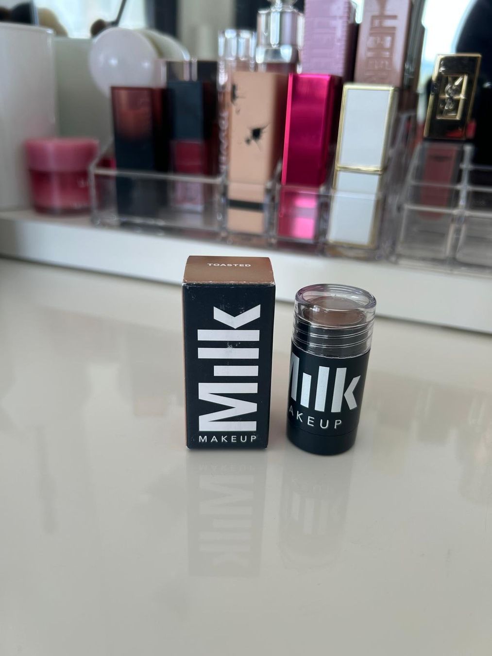 Milk Makeup Make-up: Milk Bronzer in Toasted – Nuovo e nell'imballaggio originale da Horn venduto da Mada72