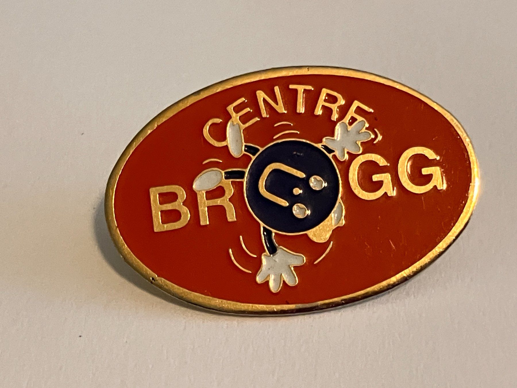 Placchette & Badge: 1 Pin Centre Brugg – Usato da Basel venduto da djwwpp