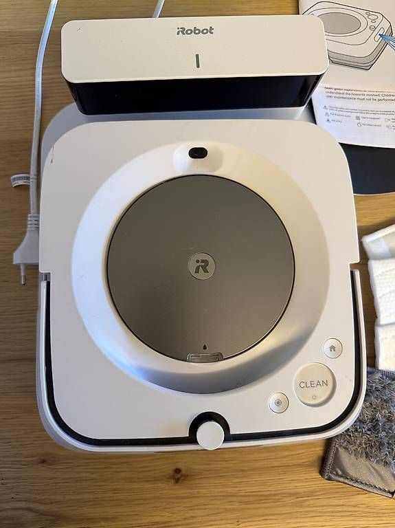Staubsauger & Zubehör: IROBOT LAVA PAVIMENTI – Gebraucht aus Gentilino von cas_jtt9