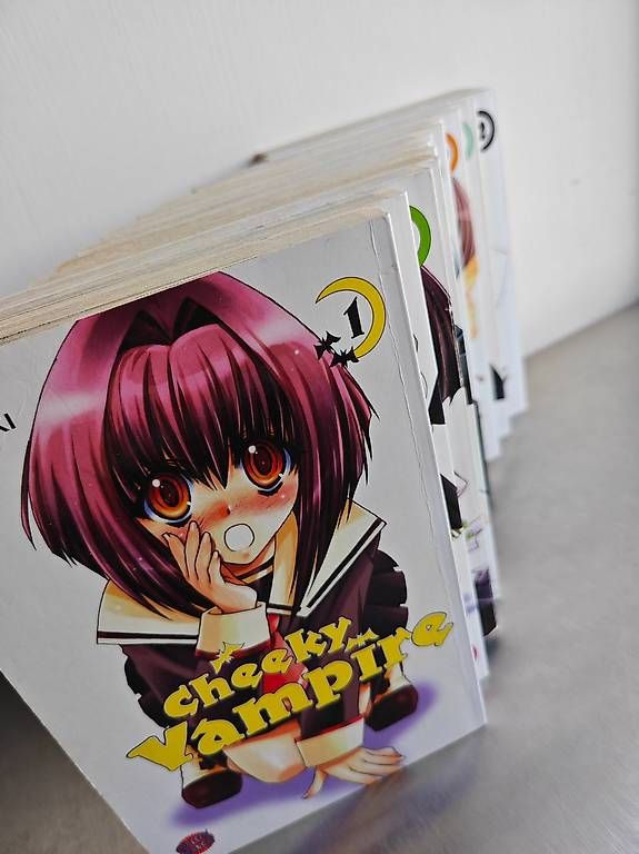 Fumetti: Cheeky Vampire Manga Komplett – Usato da Mellingen venduto da Krishi