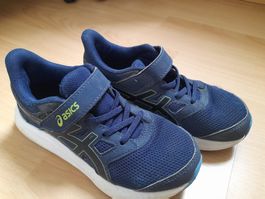 Paket! Sportschuhe, Stiefeln Junge 30Gr.