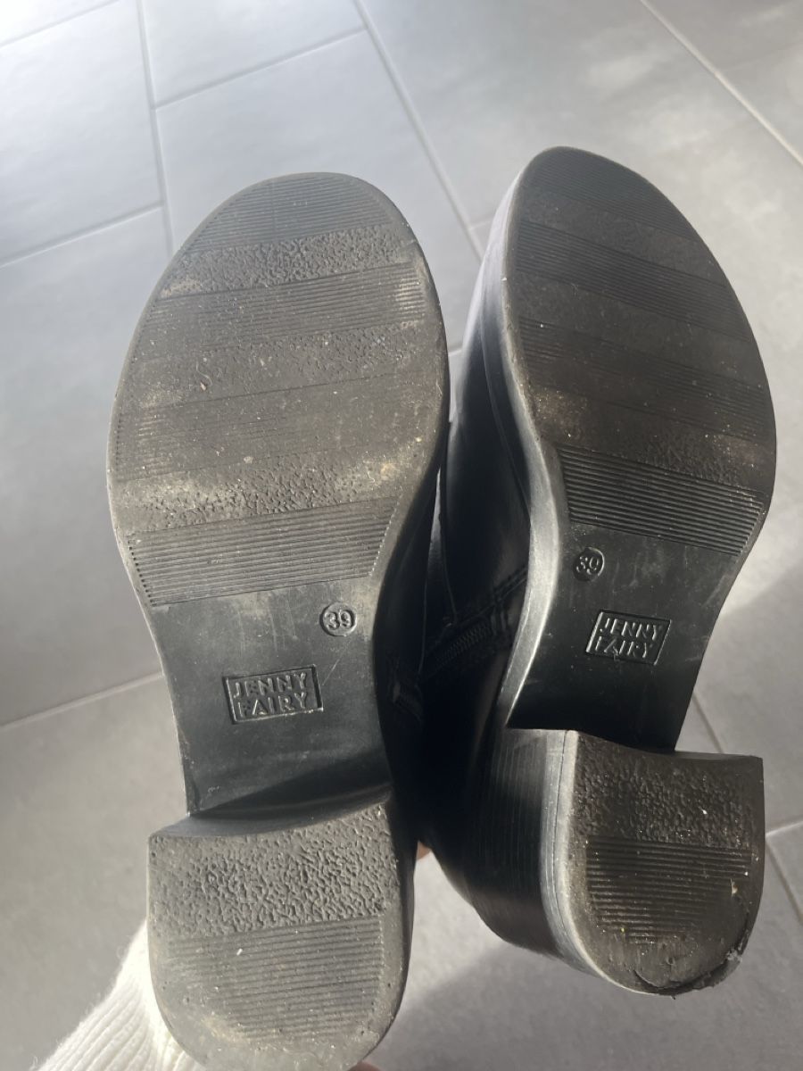 Scarpe da donna: Jenny Fairy Boots, Schwarz, Gr.39 – Usato da Fulenbach venduto da F8 2