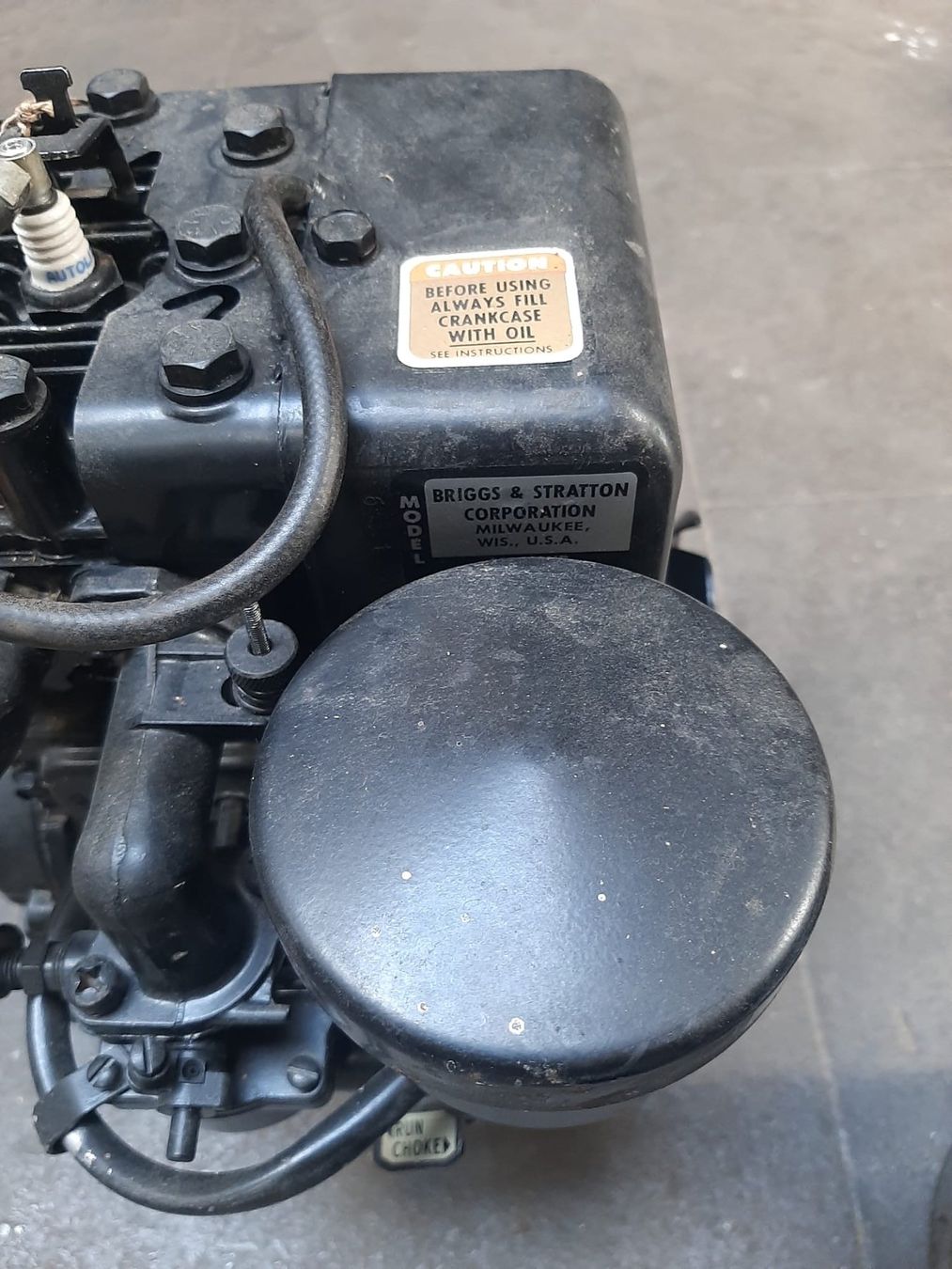 Motoren: Benzinmotor Briggs & Stratton – Gebraucht aus Liebefeld von Gnews 3