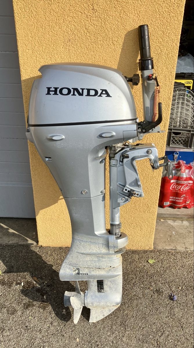 Honda Motori: Honda 8 ch – Usato da Neuchatel venduto da Andase