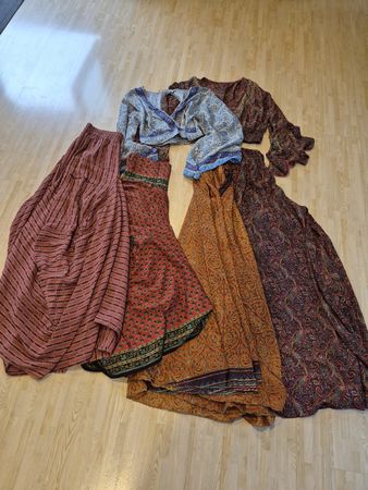 Lot de 6 pantalons, 3 jupes femme, 2 kimonos style boho