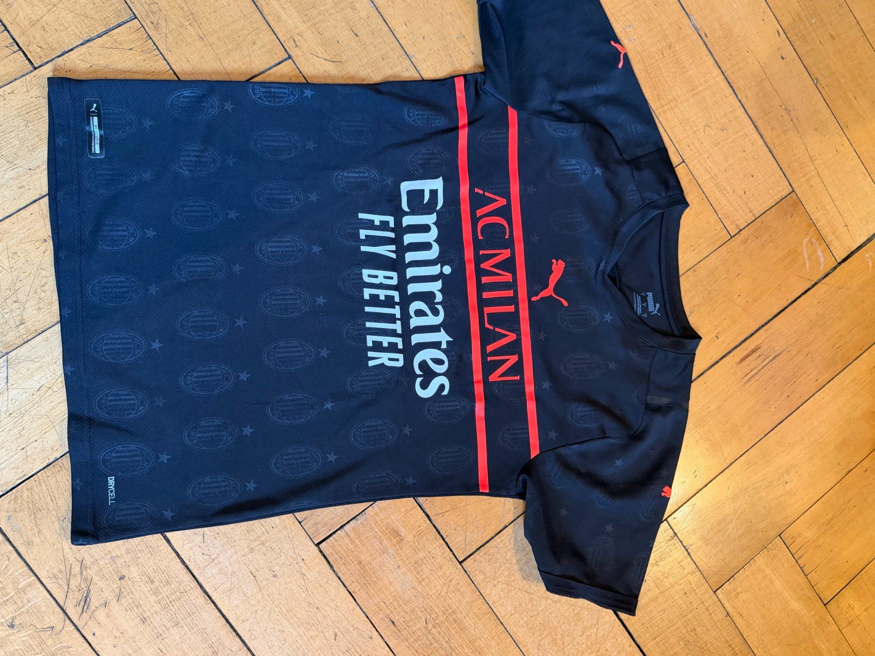 Canottiere & Pantaloni: Maillot AC Milan Puma bleu marine – Usato da Genève venduto da rij_7zrr
