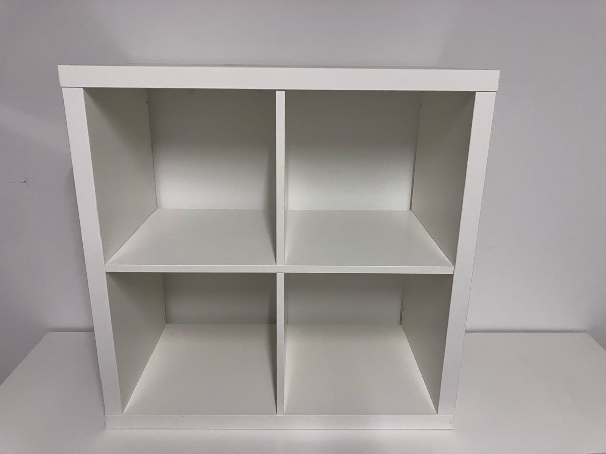 Scaffali: IKEA Kallax Regal weiss 4 Fächer – Usato da Dättwil AG venduto da Datura