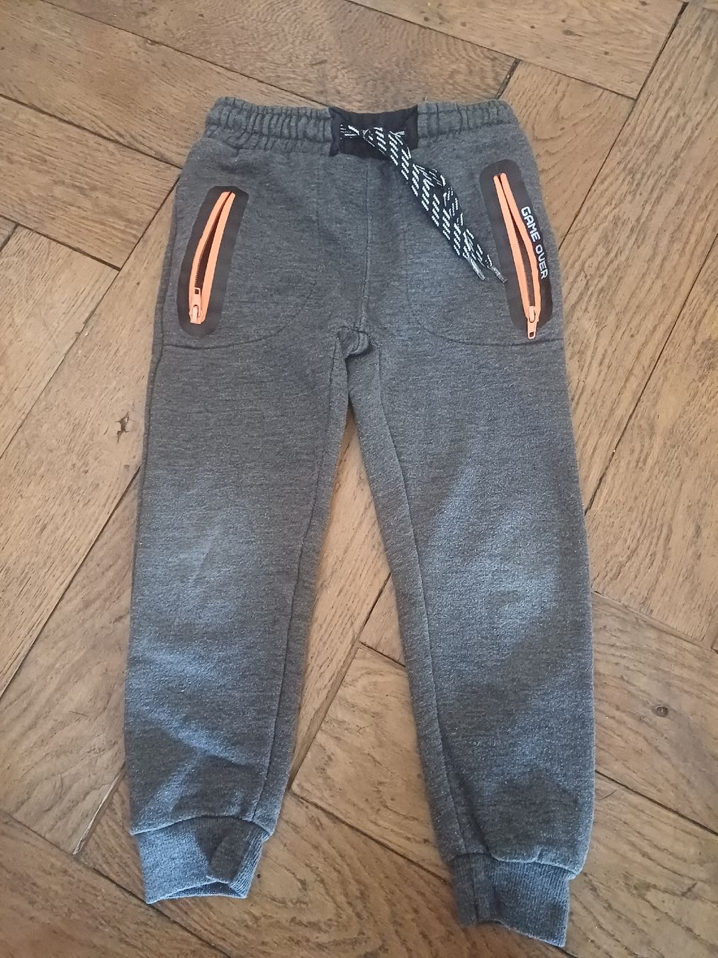 Pantaloni: Trainerhose Grösse 116 – Usato da Schönenwerd venduto da pomodor