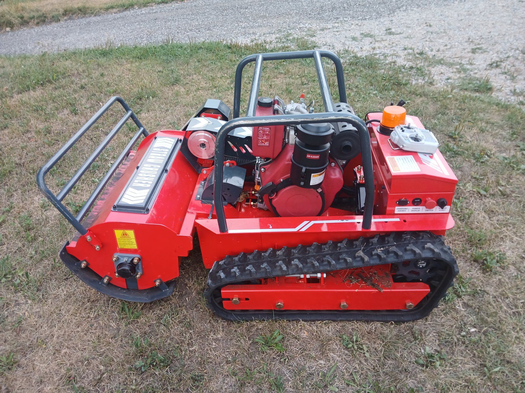 Tutte le macchine: Raupen Mulcher Funkgesteuert – Usato da Oberuzwil venduto da simon9242 3