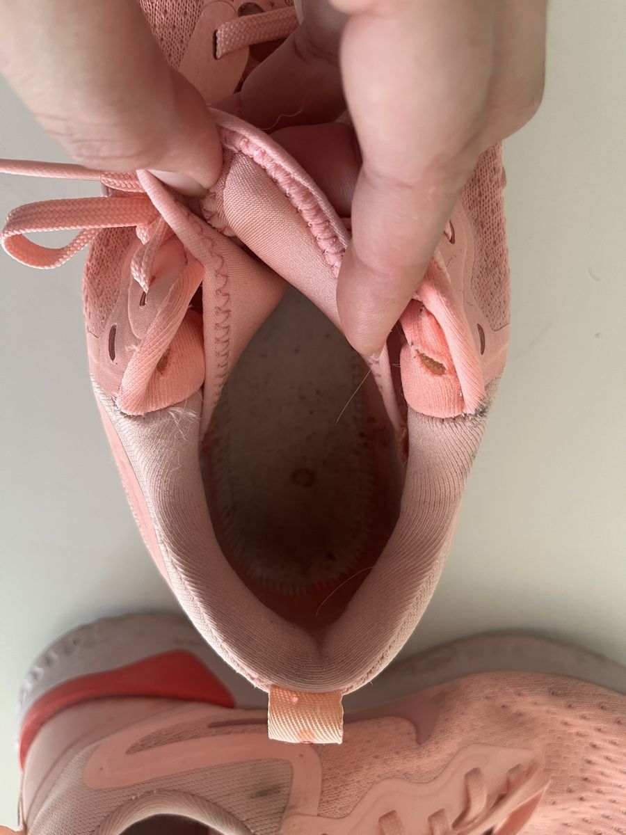 Nike Chaussures femmes: Nike Turnschuhe  – D'occasion à Sarnen par HomeFashionArtDesign 2