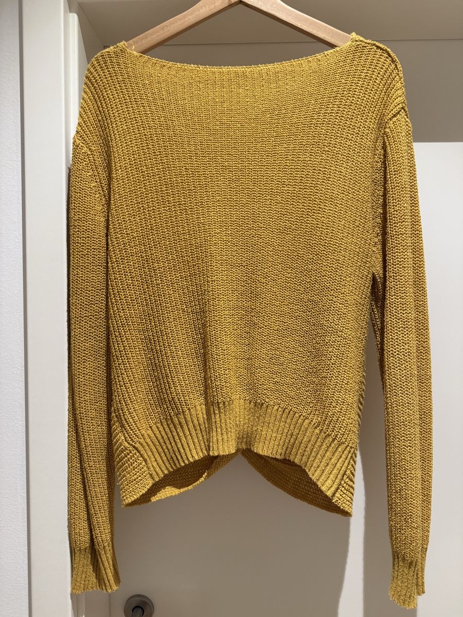 Pullover & Sweatshirts: Gelber Strickpullover gr M – Gebraucht aus Schaffhausen von GLXTCH 1
