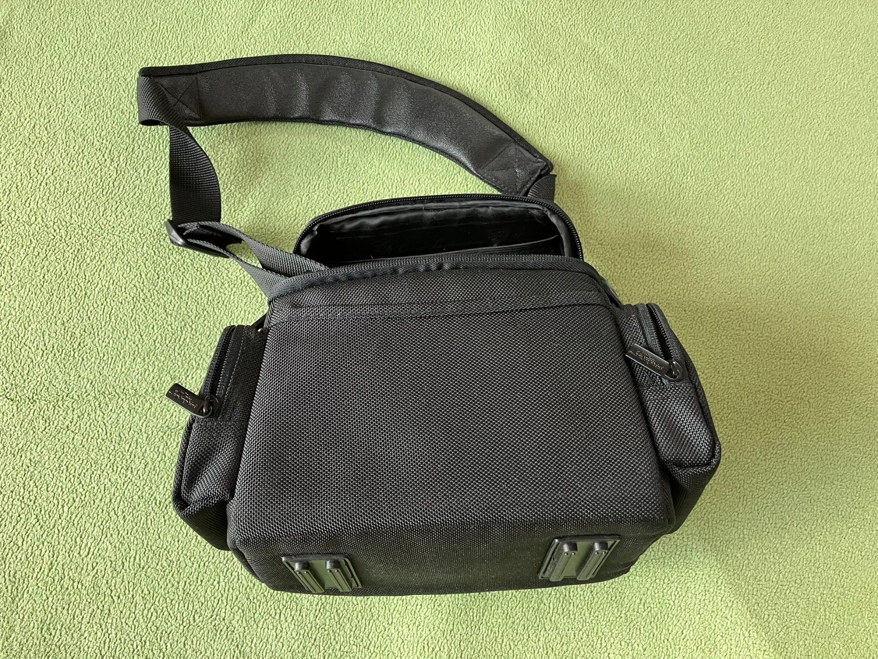 Borse: Tonino Lamborghini Kameratasche Tasche – Nuovo (secondo la descrizione) da Schlierbach venduto da traminer13 3
