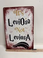 "It's LeviOsa" - Metallschild