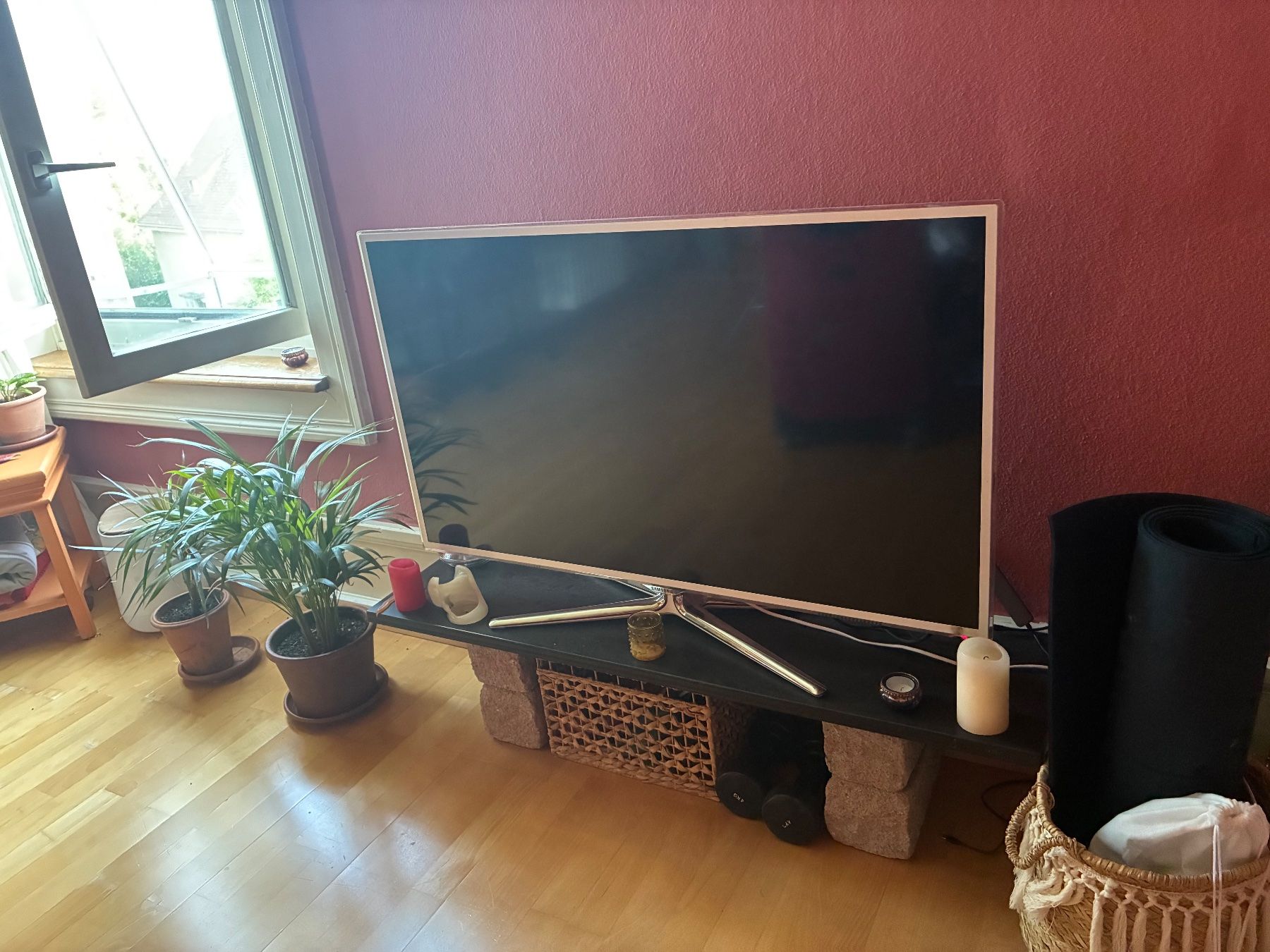 Fernseher: Fernseher – Gebraucht aus Zürich von Laura036 4