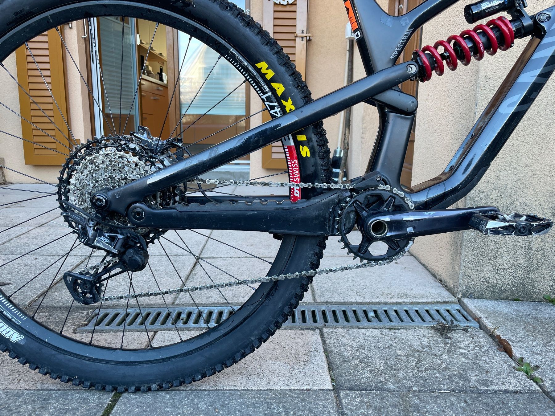 Canyon Biciclette: Canyon Spectral CF29 – Usato da Lausanne 26 venduto da eli_jwf9 1