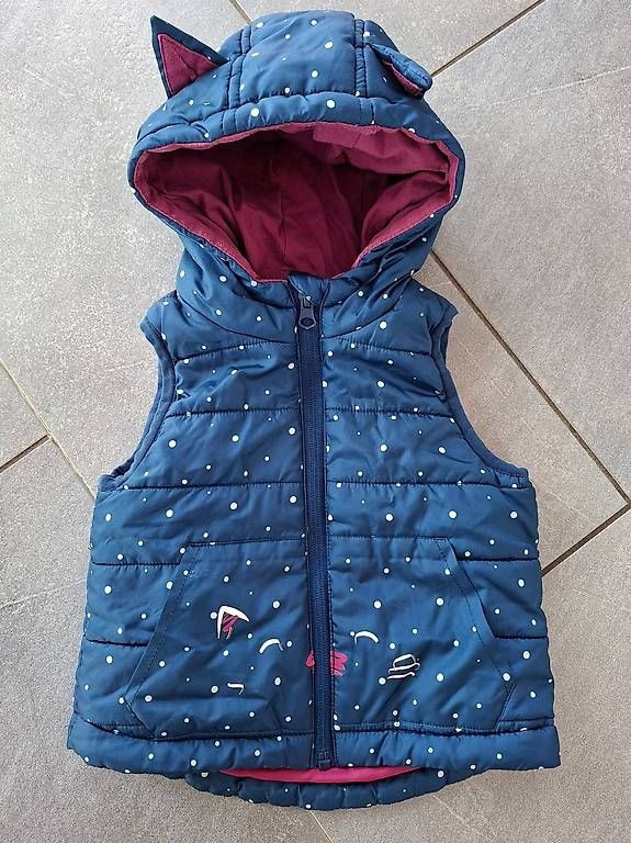 Autres vêtements fille: Weste kurzarm Gr. 86/92 – D'occasion à Andwil TG par Dorro