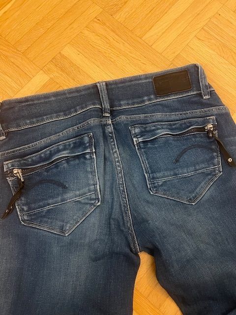 Jeans: "RAW" Jeans Gr. 26 32 – Nuovo (secondo la descrizione) da Walenstadt venduto da ricamul 7