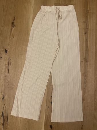 Sommerhose,crinkle,beige, Gr.S,leicht und luftig