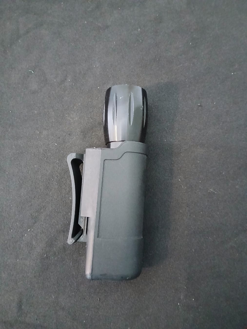 Tiro a segno: Taschenlampen - Holster  – Nuovo (secondo la descrizione) da Heerbrugg venduto da inviolable_2018 2