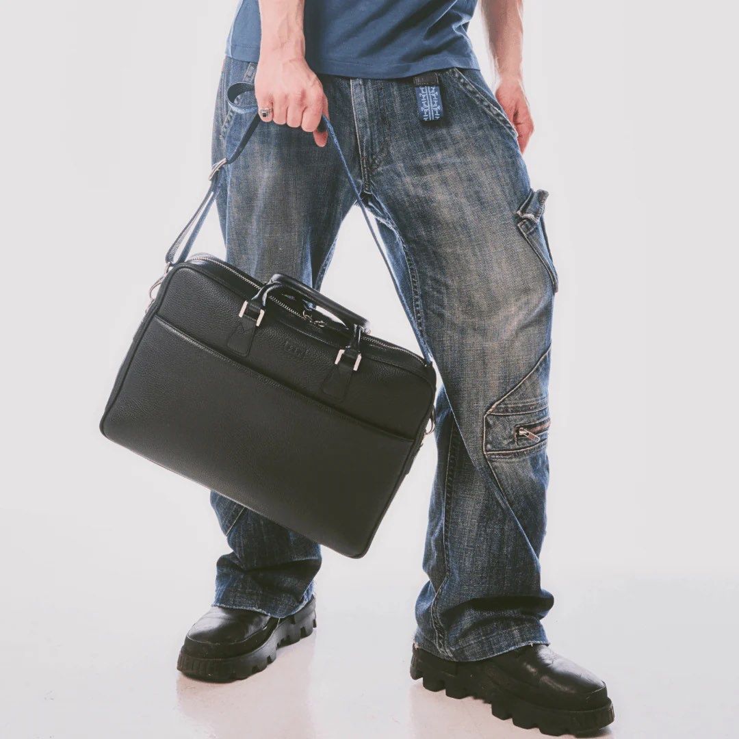 Taschen: Businesstasche Laptoptasche SEP – Neu und originalverpackt aus Frauenfeld von Scleo 9