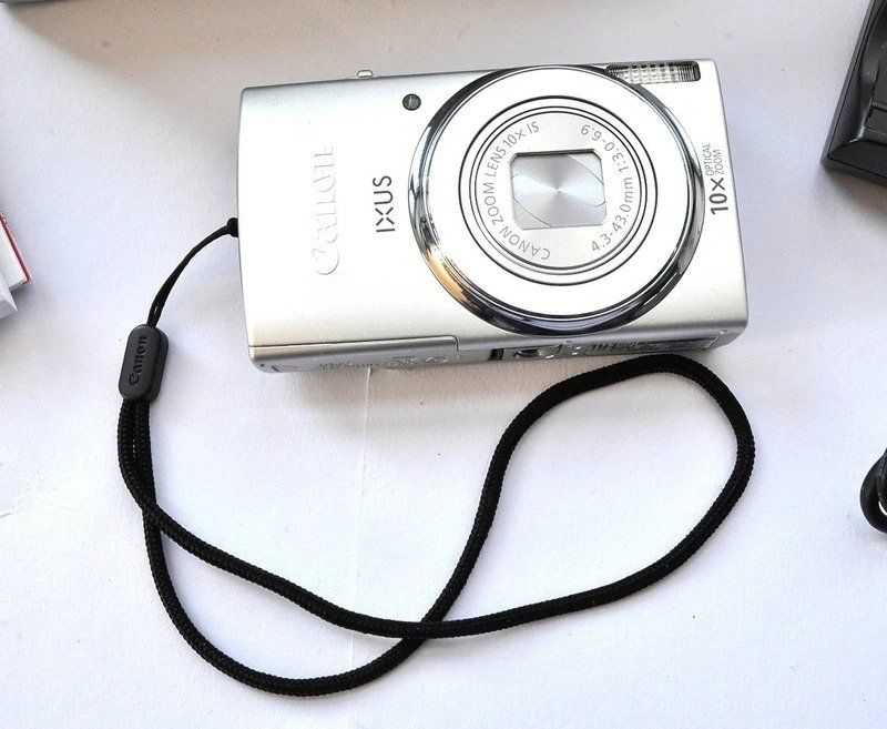 Canon Fotocamera: Canon IXUS 155 20 MP – Usato da Reinach BL venduto da colmarer 2