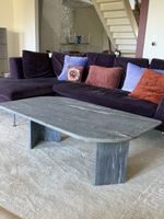 table basse en marbre gris